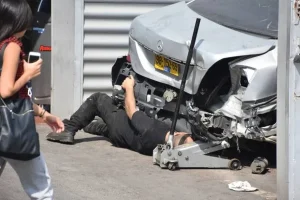 Why Scheduling Regular Maintenance Is Crucial for Your Mercedes