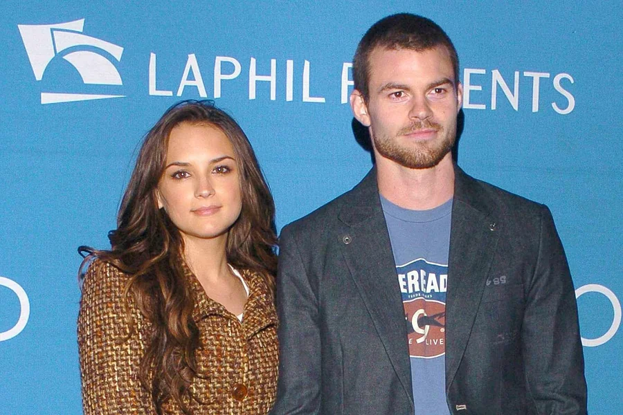 Rachael Leigh Cook Husband