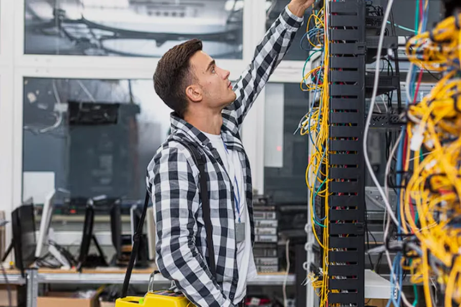 The Role of Technology in Network Maintenance