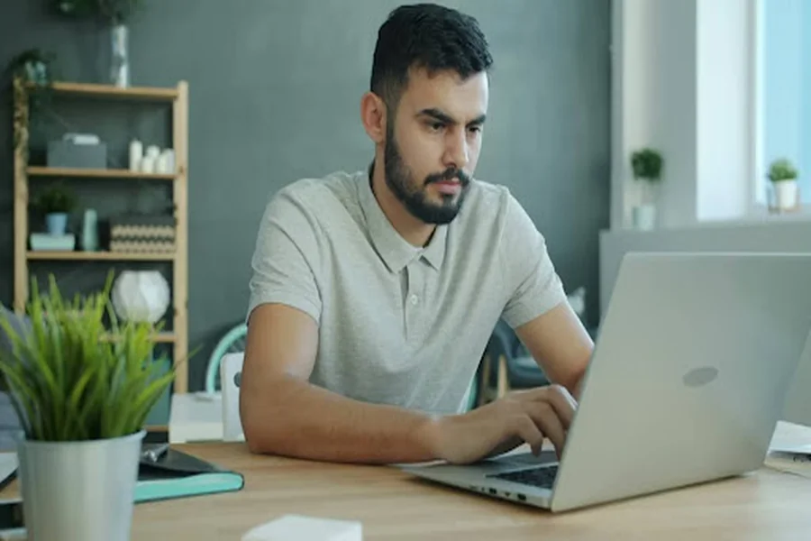 10 Practical Tips for Making Money Online Safely