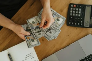 Cash Advances vs Other Short-Term Options: What Borrowers Should Know