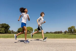 A Parent’s Checklist to Choose Sneakers for Kids Who Love to Jump and Play Sports