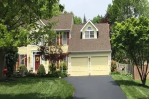 Top Signs It’s Time to Replace Your Asphalt Driveway