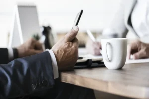 How ESignatures Help Businesses Close Deals Faster