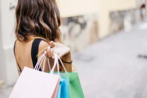 Smart Shopping Habits: How Consumers Find Quality Products Without Overspending